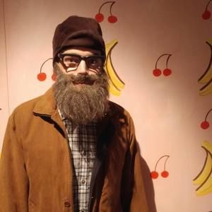 Meet your Posher, Jonathan